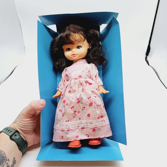 VINTAGE | Karen rooted hair posable arms & legs doll 10" - Picture 8 of 9